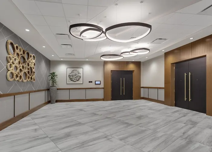 Crowne Plaza Lansing By Ihg